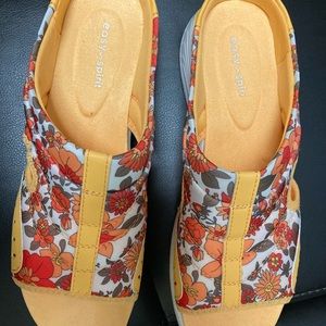 Very comfortable and very cute easy spirit.